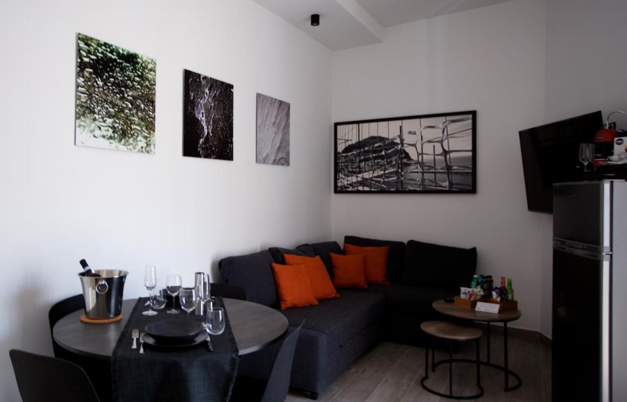 Scugnizzo Apartment Luxury Home Napoli Dış mekan fotoğraf