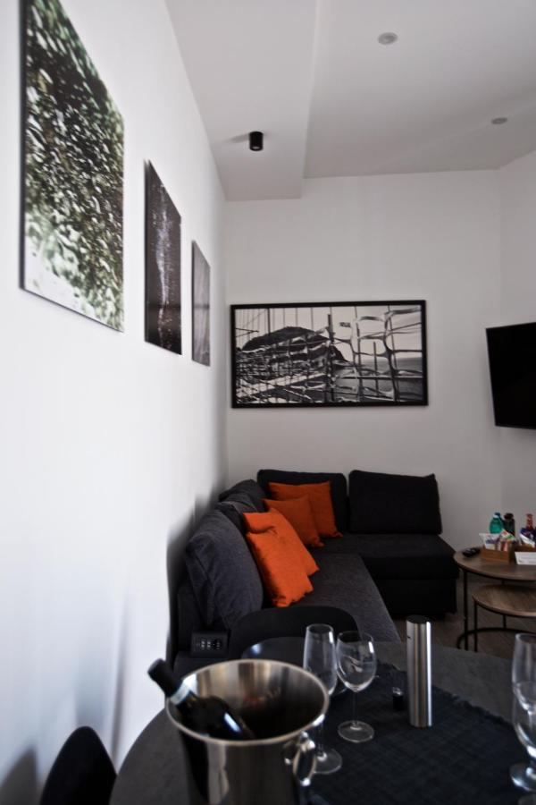 Scugnizzo Apartment Luxury Home Napoli Dış mekan fotoğraf