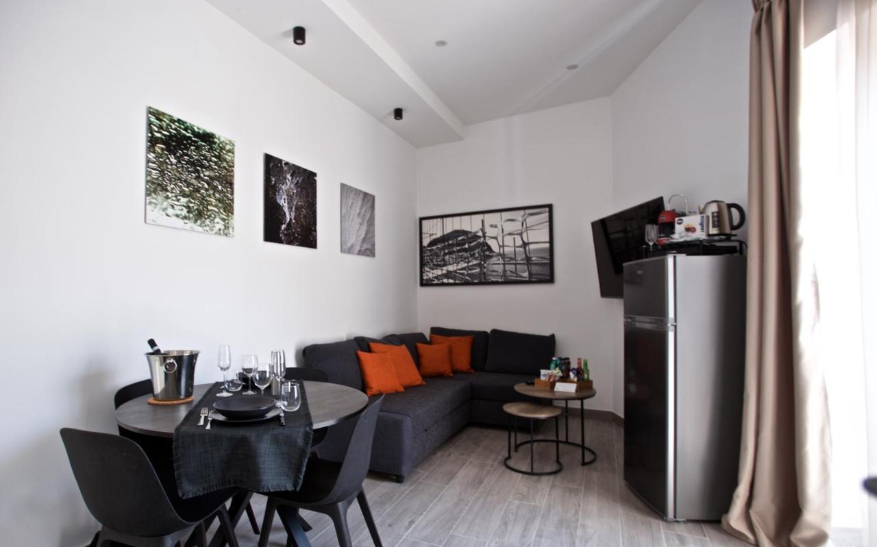 Scugnizzo Apartment Luxury Home Napoli Dış mekan fotoğraf