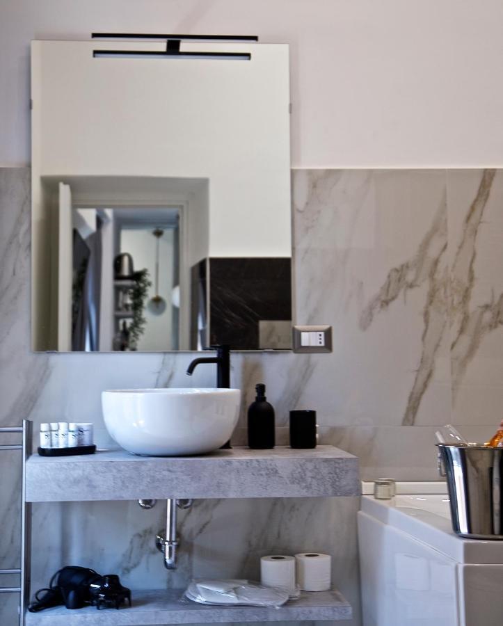 Scugnizzo Apartment Luxury Home Napoli Dış mekan fotoğraf