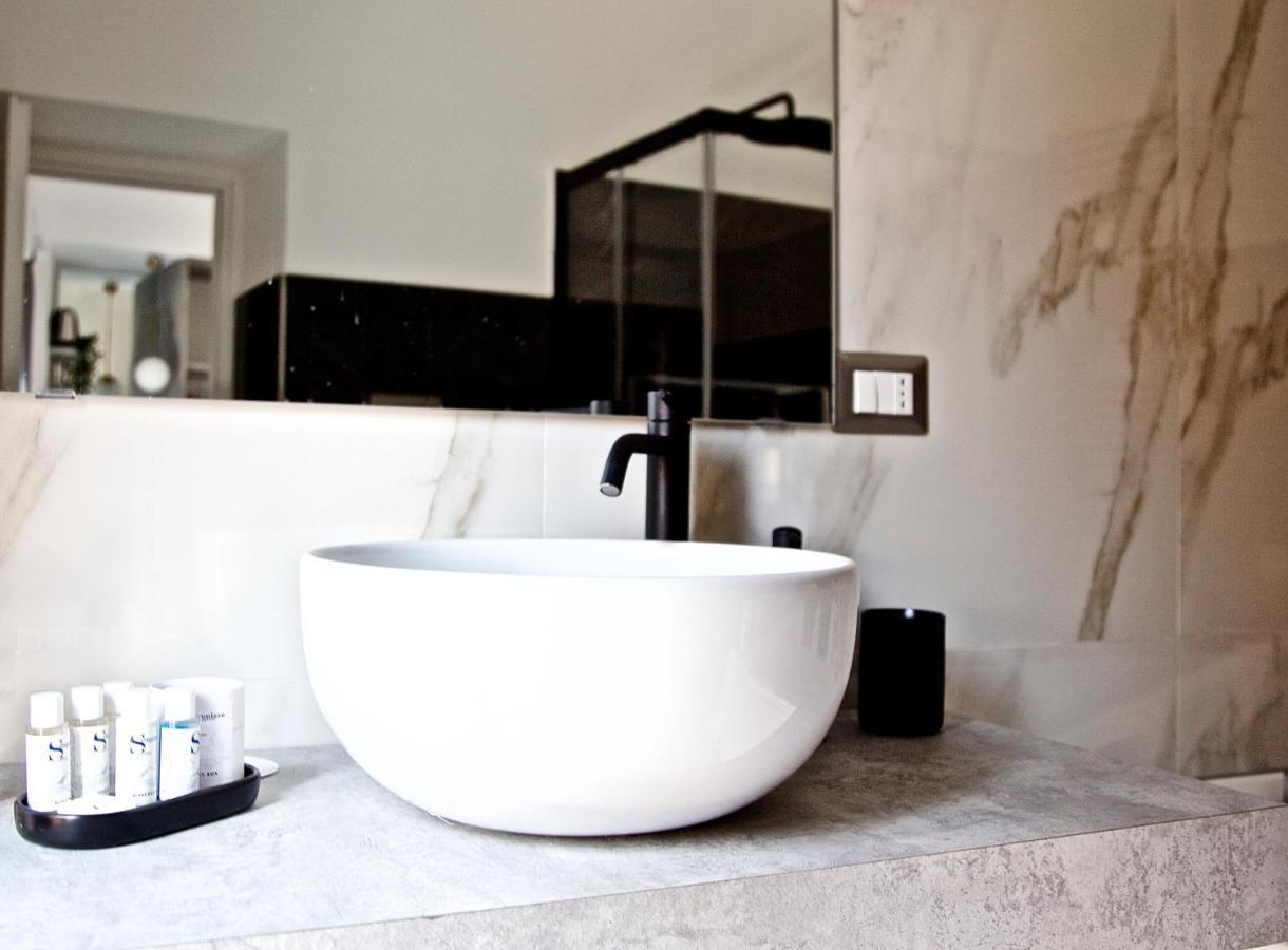 Scugnizzo Apartment Luxury Home Napoli Dış mekan fotoğraf